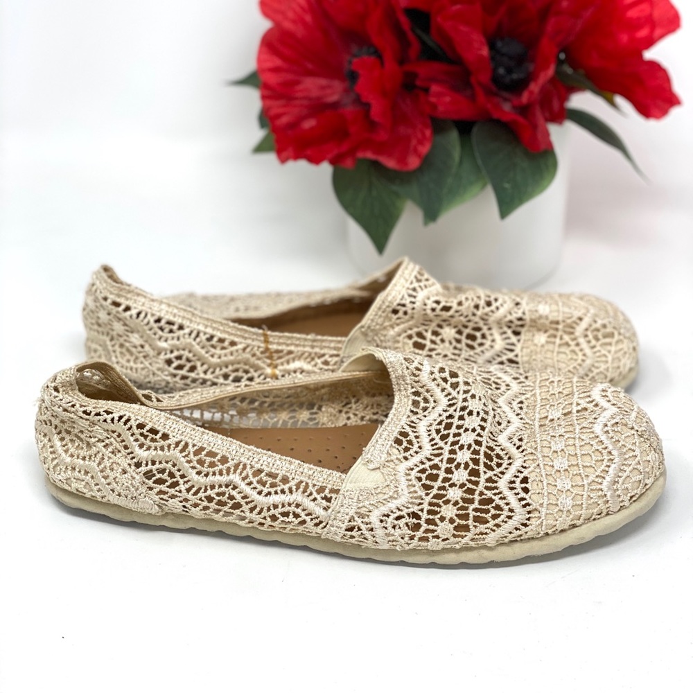 Cream Lace Espadrilles